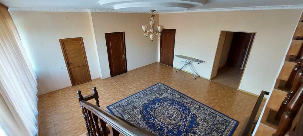 Дом 437 кв.м на участке 3.5 сот