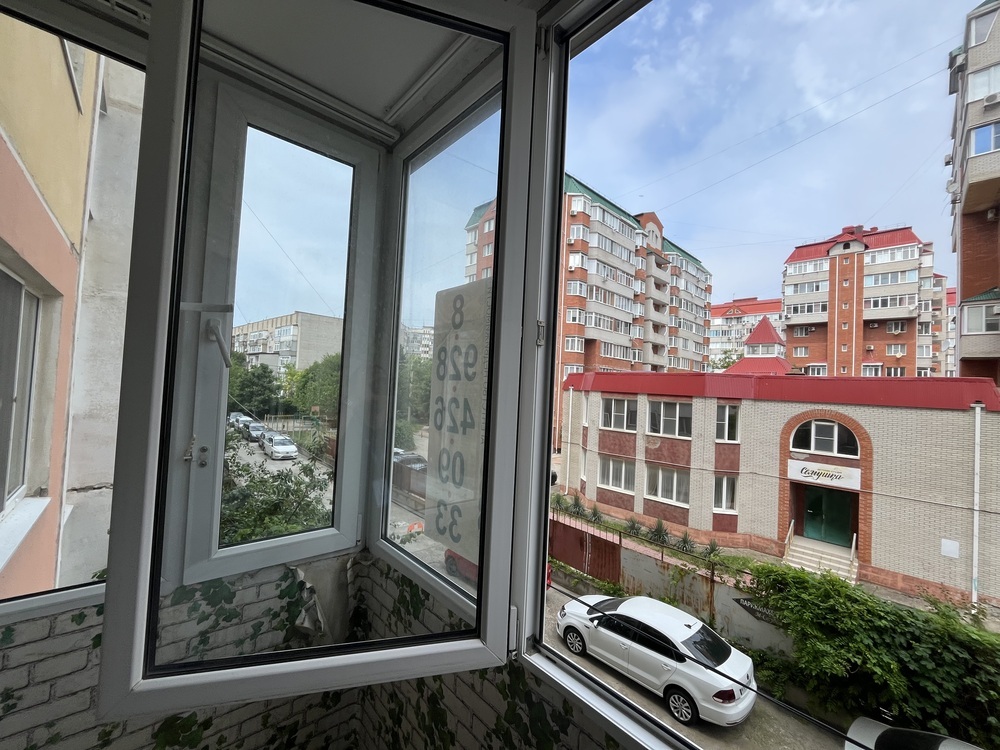 1-к. квартира 43 кв.м, 2/9