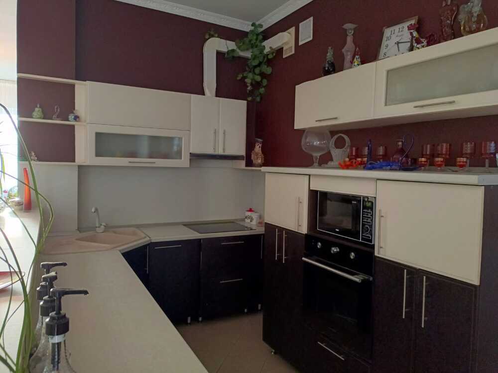 Дом 187 кв.м на участке 4 сот