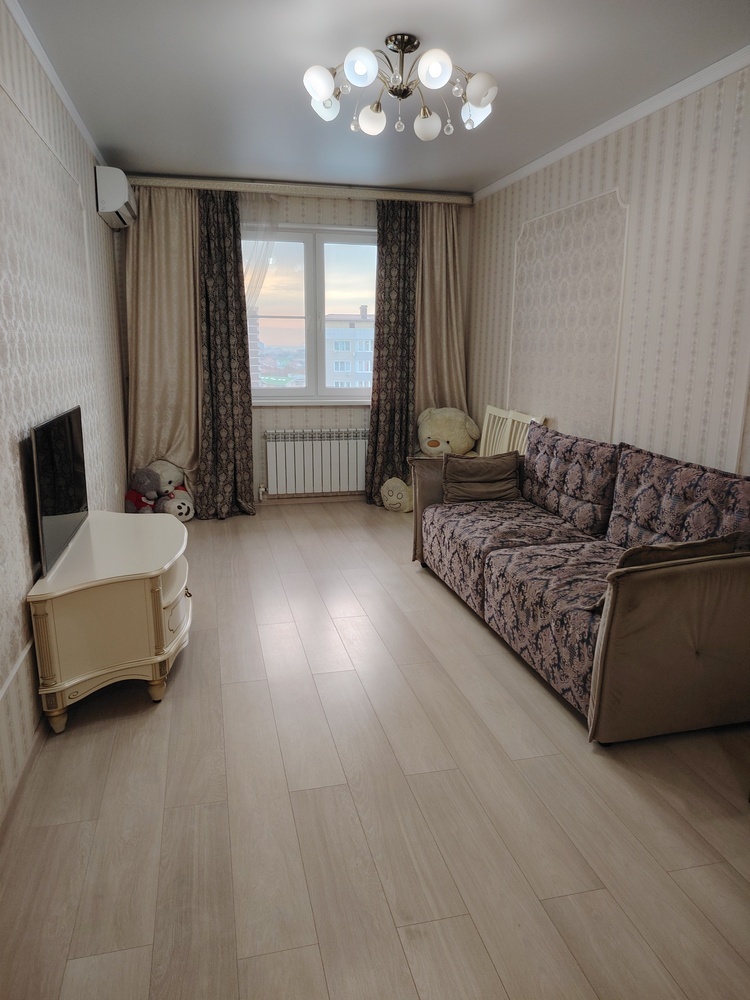2-к. квартира 72 кв.м, 9/9