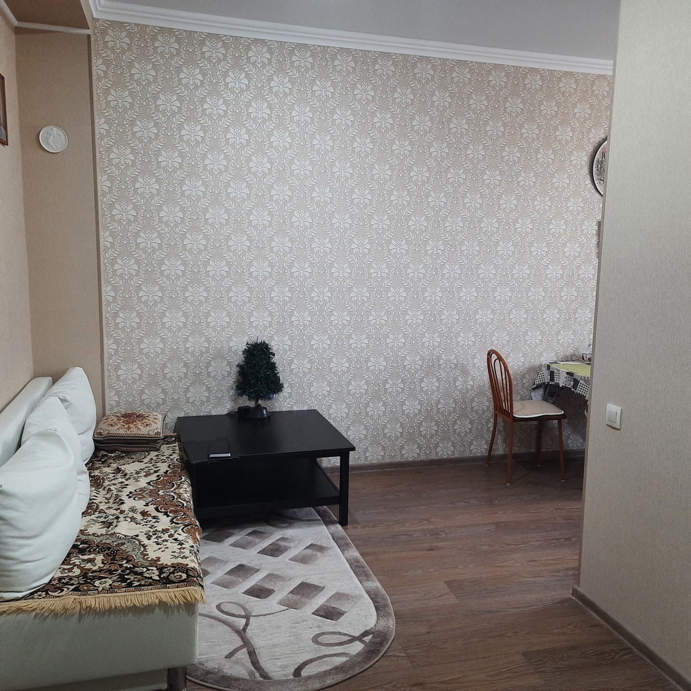 2-к. квартира 52 кв.м, 2/4