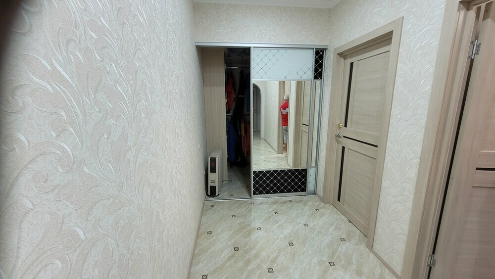 2-к. квартира 63.5 кв.м, 1/8