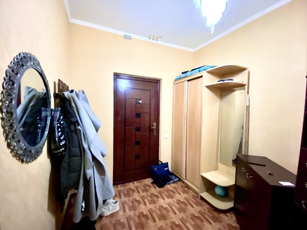1-к. квартира 60 кв.м, 2/14