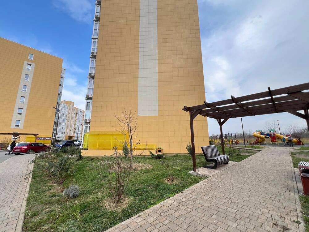2-к. квартира 35.2 кв.м, цоколь/7