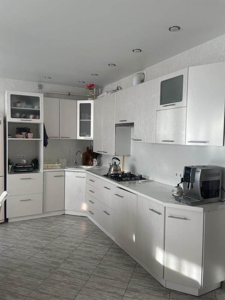 3-к. квартира 103 кв.м, 3/5