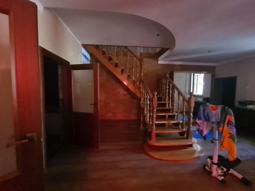 Дом 360 кв.м на участке 10 сот