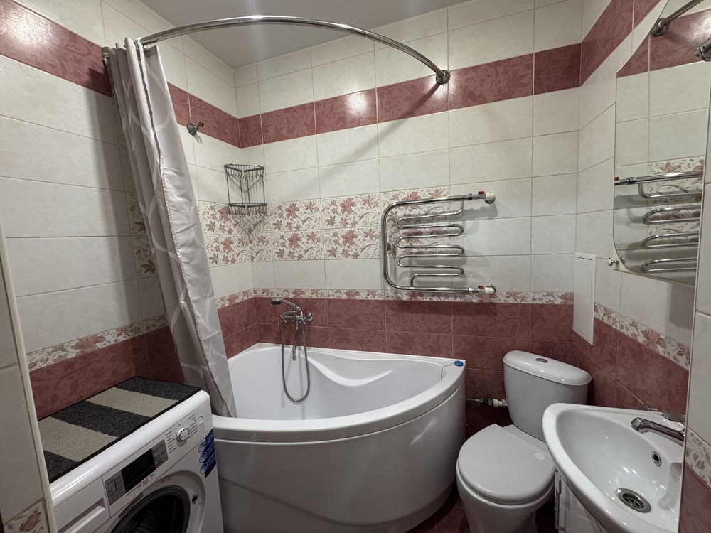 1-к. квартира 42 кв.м, 7/10