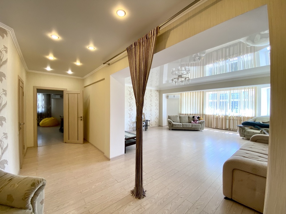 2-к. квартира 112.4 кв.м, 5/9