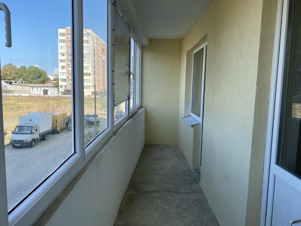 3-к. квартира 105 кв.м, 2/16
