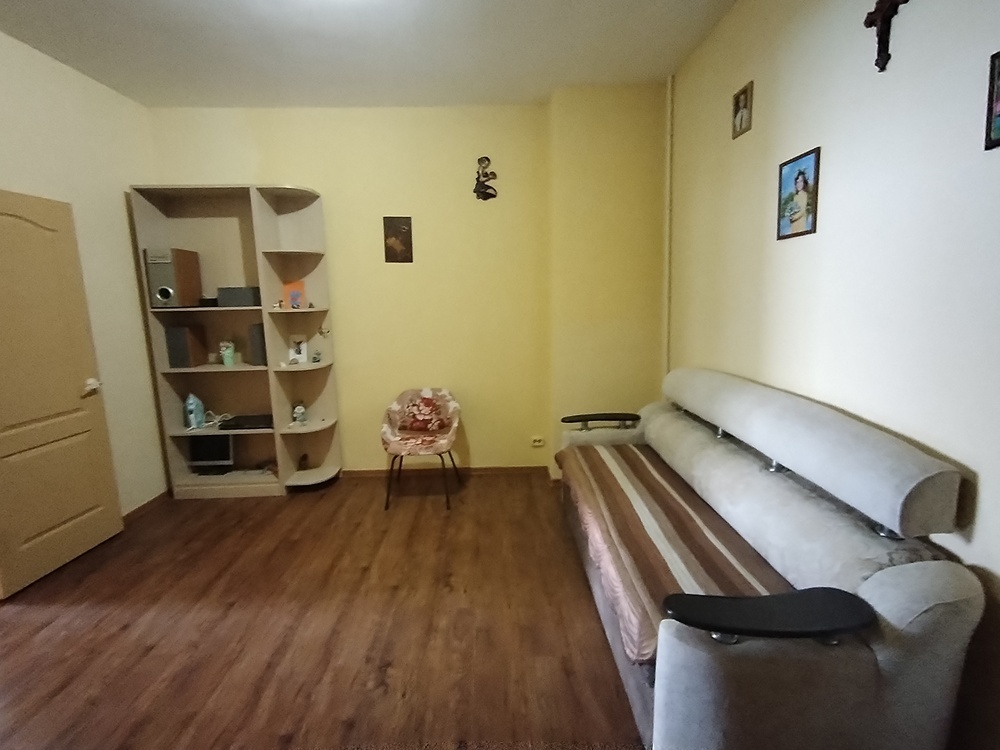 3-к. квартира 97 кв.м, 1/3