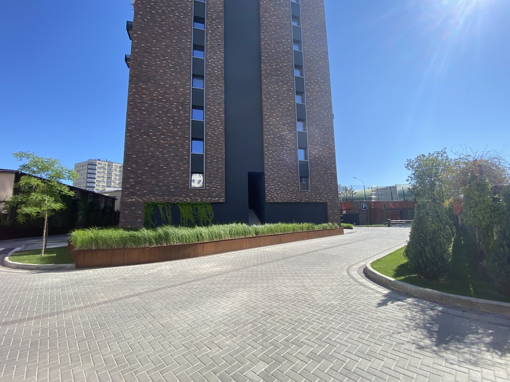 1-к. квартира 57 кв.м, 9/9