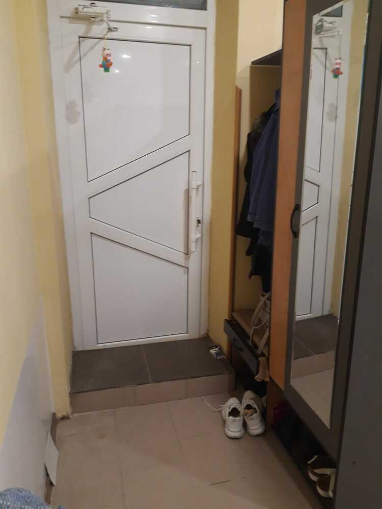 1-к. квартира 42 кв.м, цоколь/10