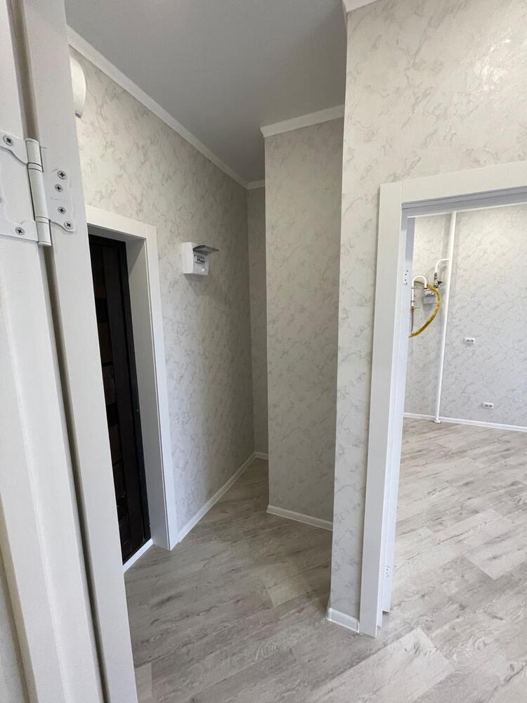 1-к. квартира 36 кв.м, 8/16