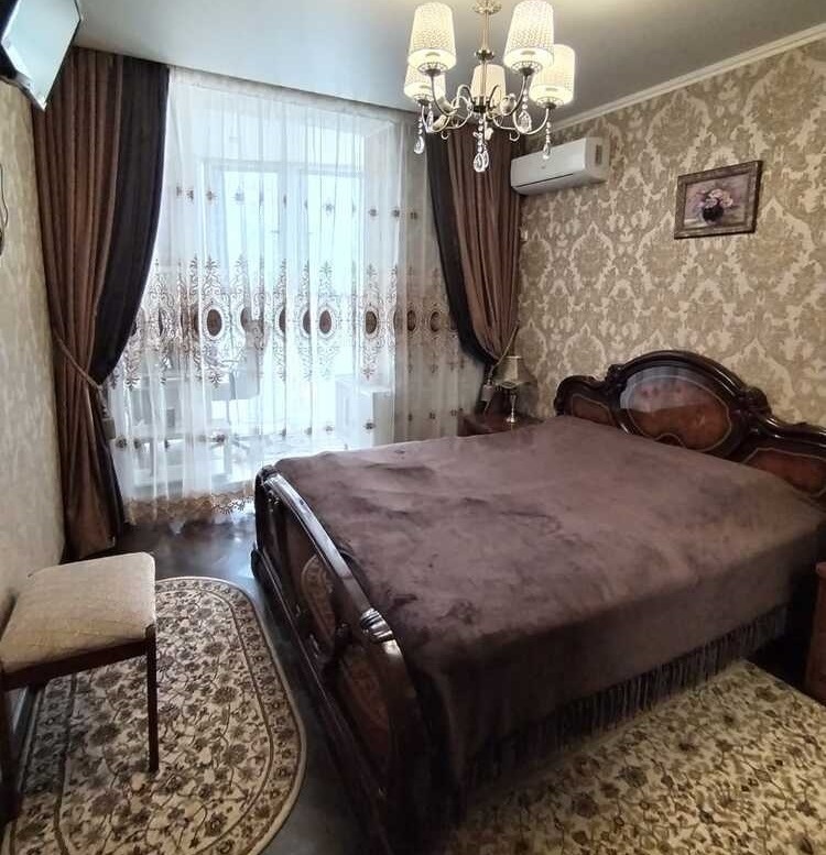 3-к. квартира 74 кв.м, 2/16