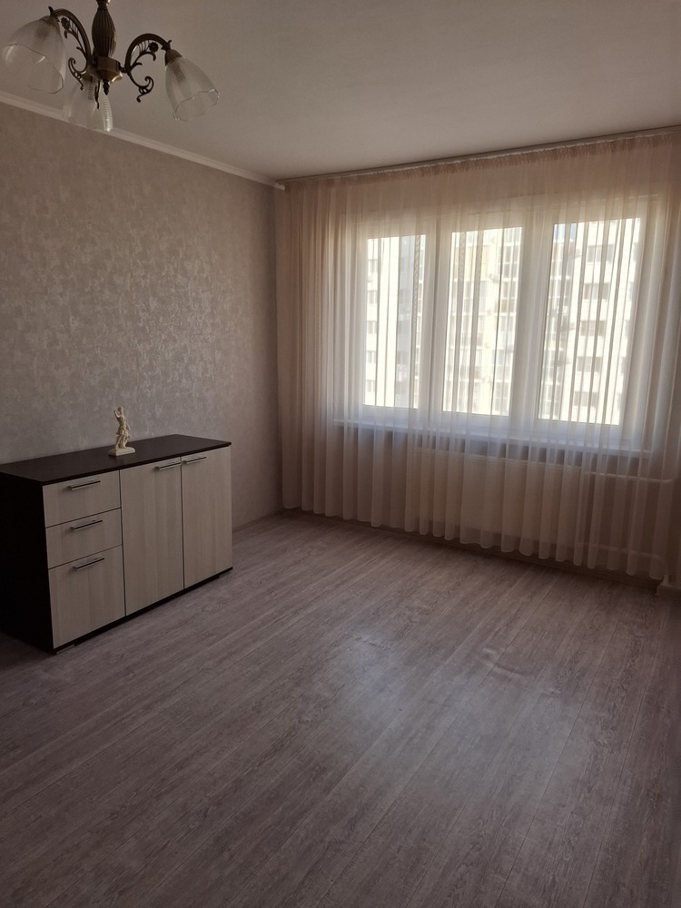 1-к. квартира 37.4 кв.м, 13/16