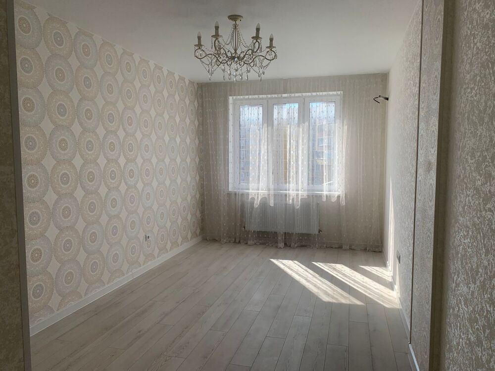 2-к. квартира 68 кв.м, 10/13