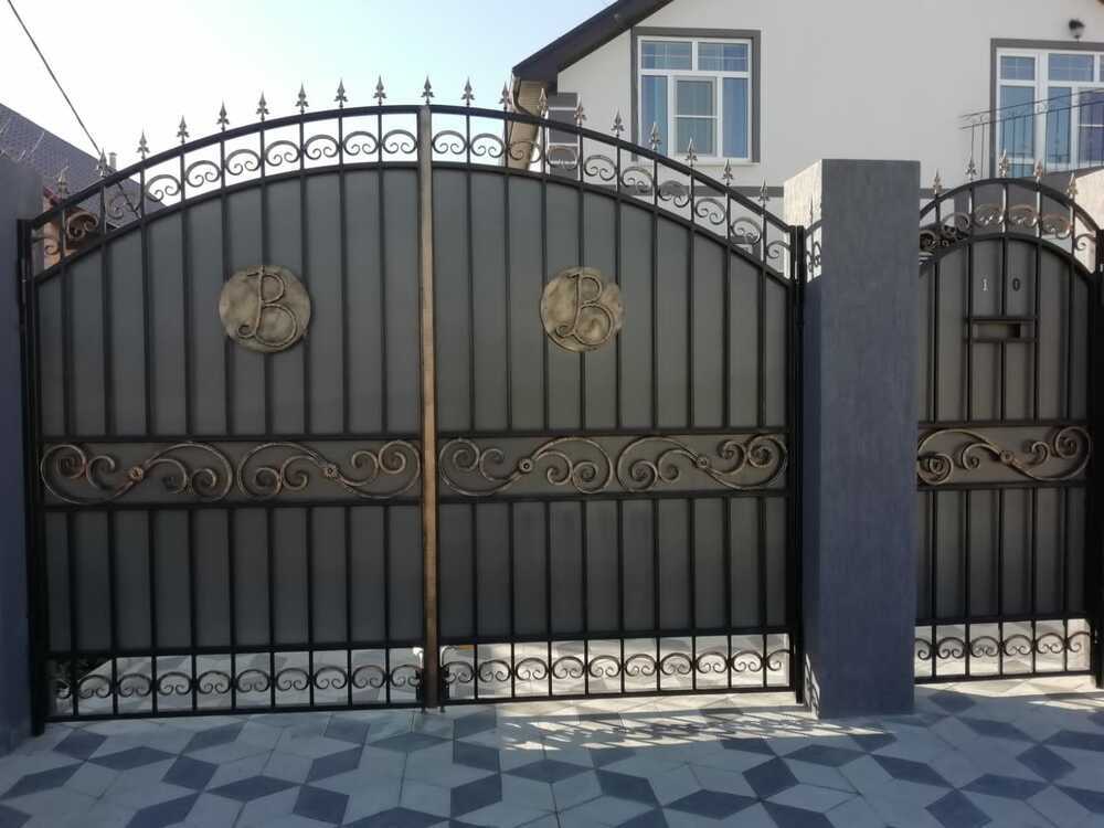 Дом 219.79 кв.м на участке 9 сот