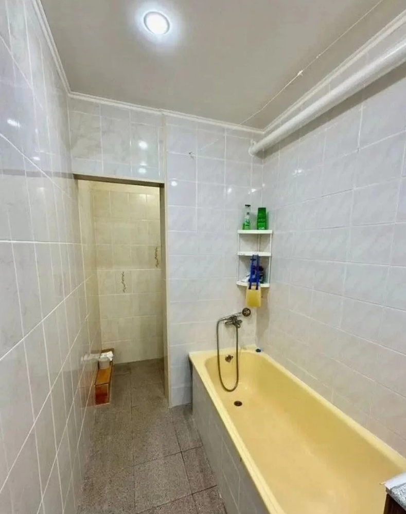 3-к. квартира 59 кв.м, 1/2