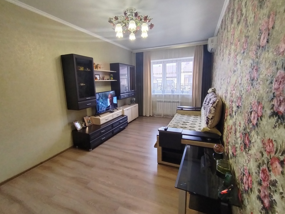 2-к. квартира 72 кв.м, 5/5