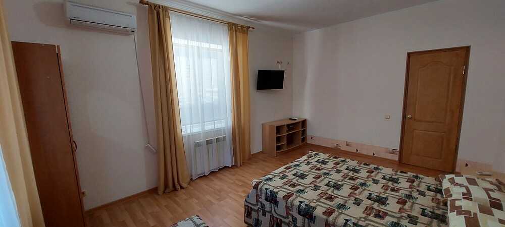 Дом 240 кв.м на участке 2.5 сот