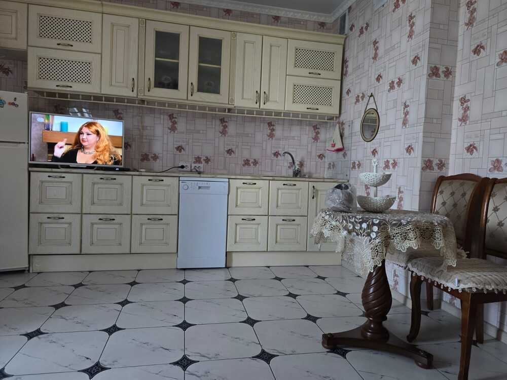 2-к. квартира 75 кв.м, 10/10