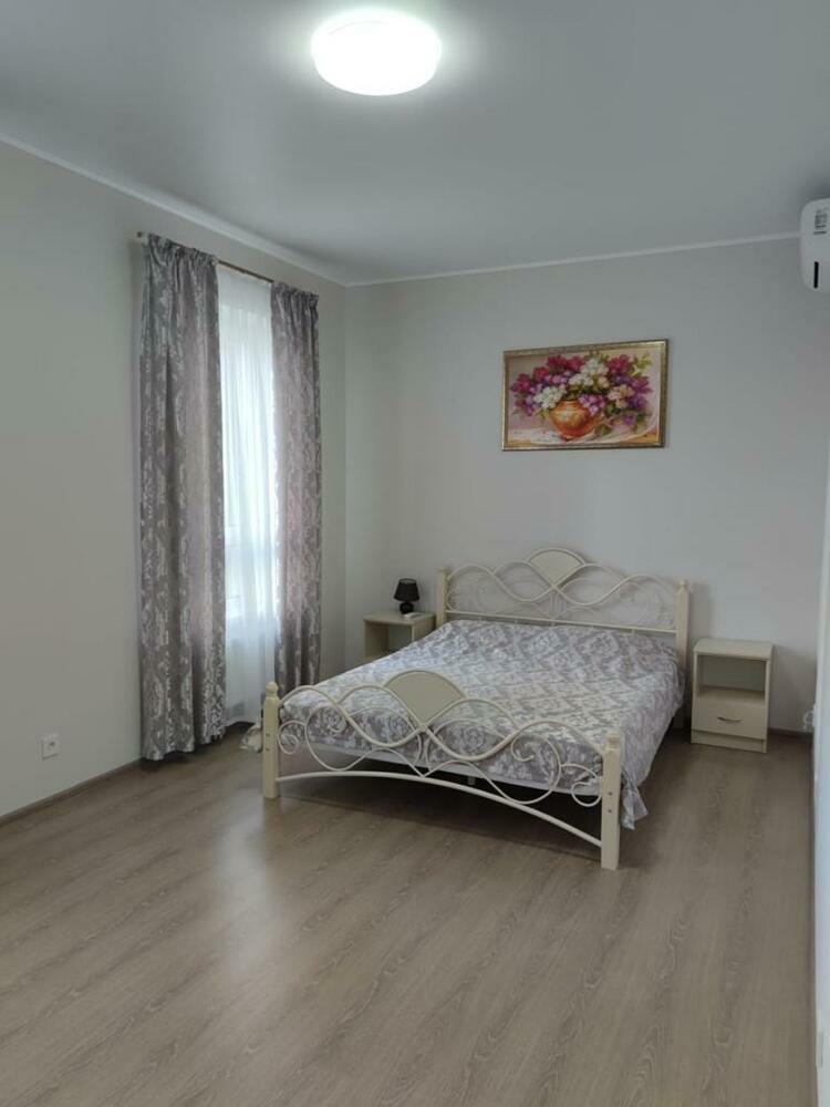 2-к. квартира 65 кв.м, 3/12