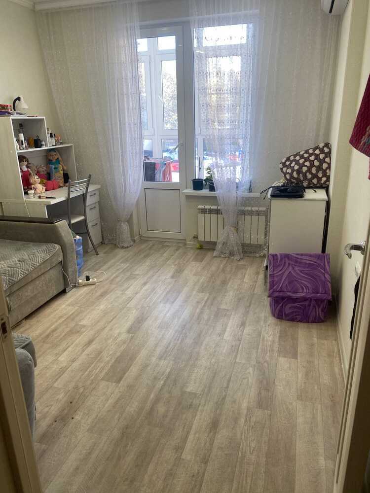 2-к. квартира 57 кв.м, 2/8