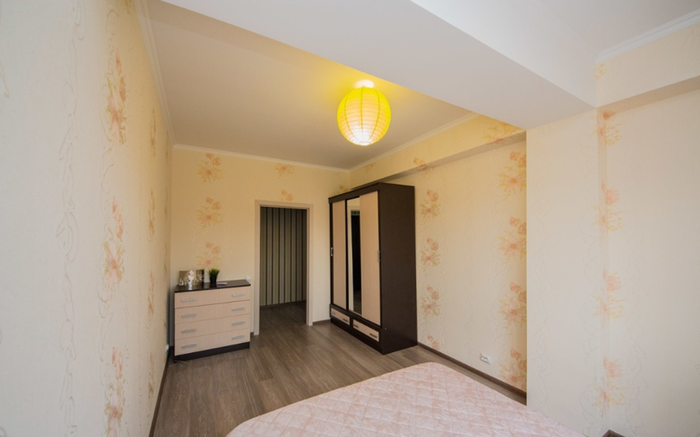 2-к. квартира 74 кв.м, 4/5