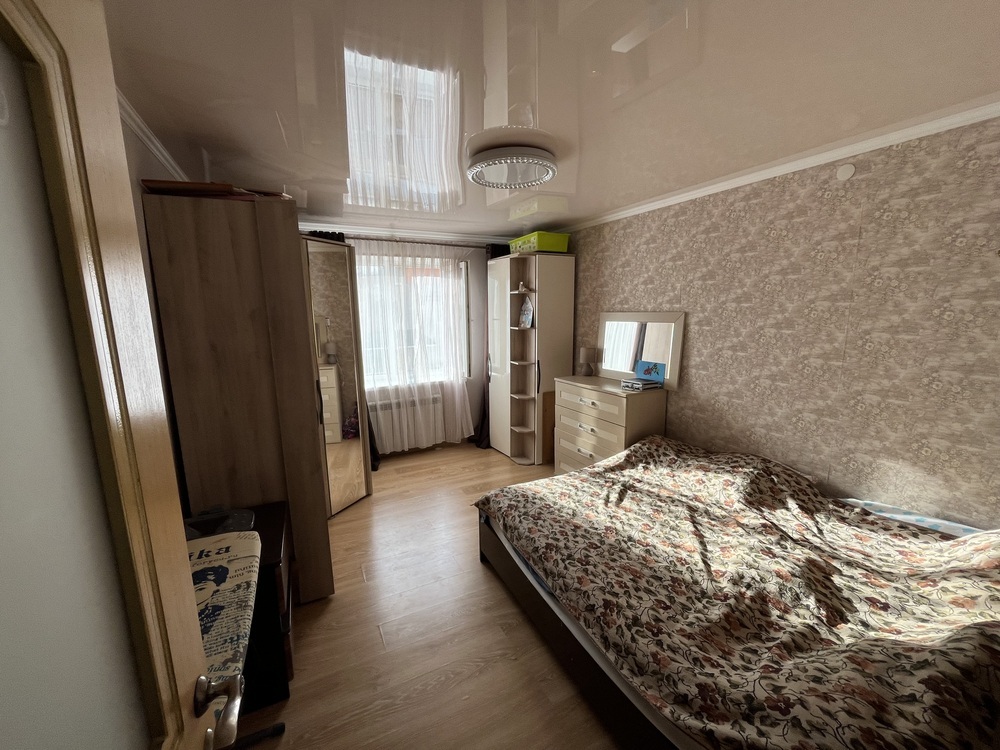 3-к. квартира 90 кв.м, 4/6