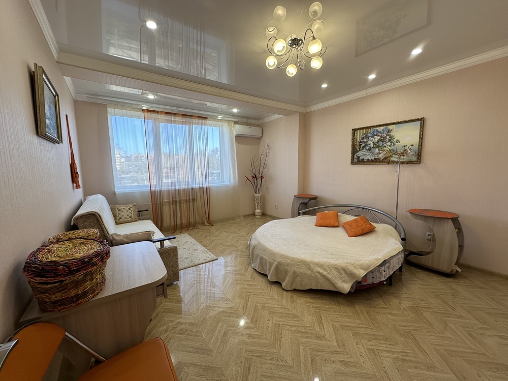 2-к. квартира 106 кв.м, 4/5