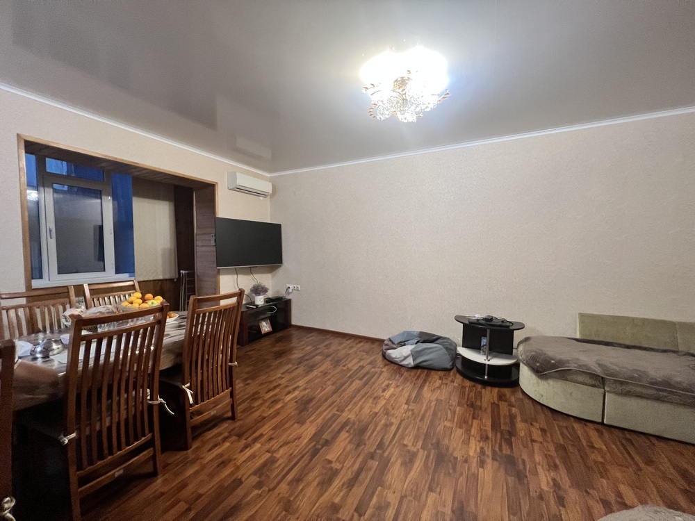 3-к. квартира 106 кв.м, 2/5