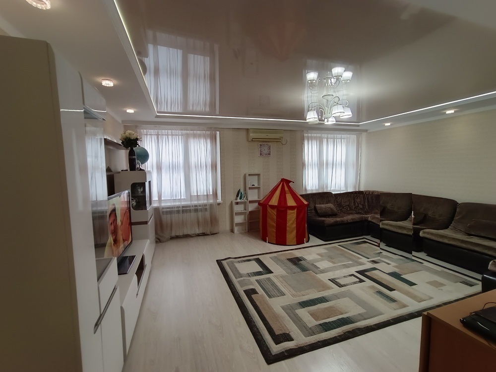 4-к. квартира 87.8 кв.м, 2/9