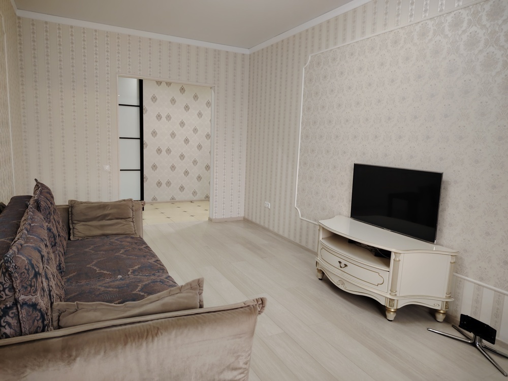 2-к. квартира 72 кв.м, 9/9