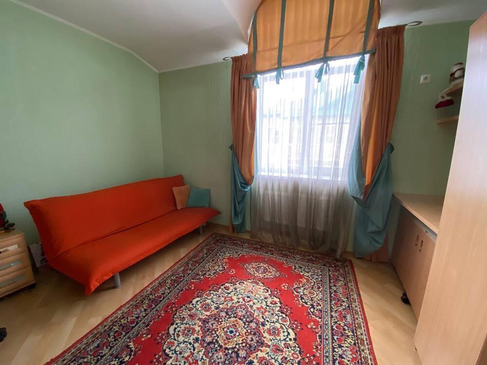 1-к. квартира 64 кв.м, 5/5