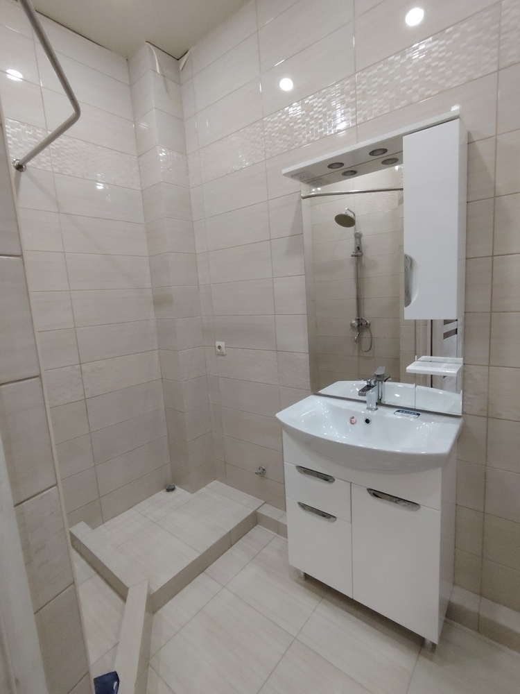 1-к. квартира 57 кв.м, 3/3