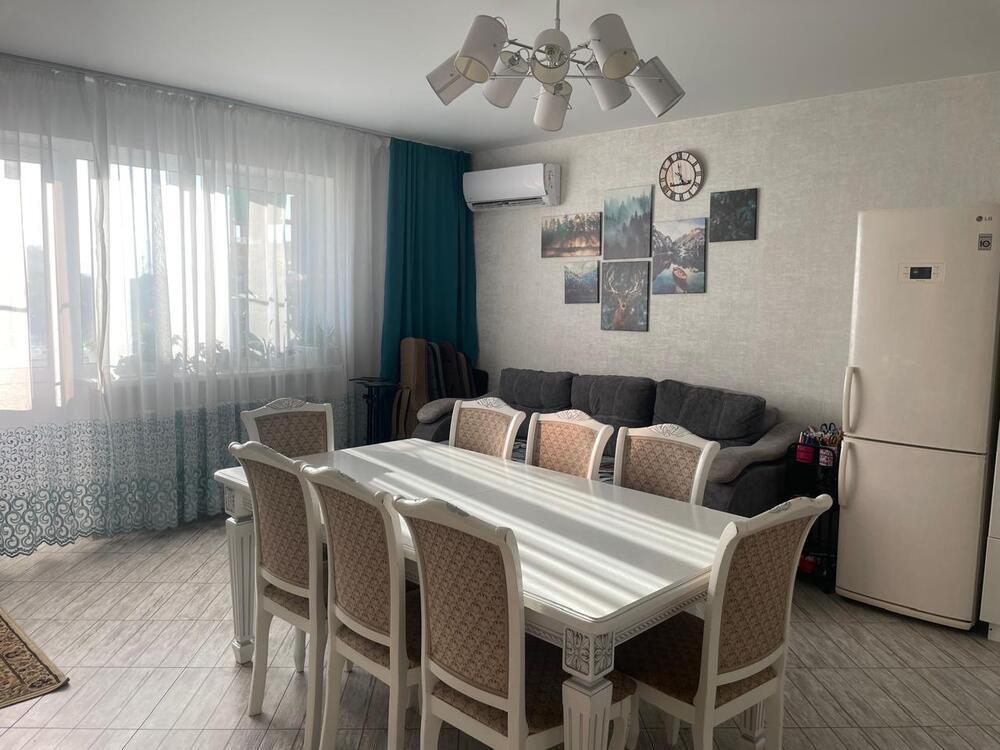 3-к. квартира 103 кв.м, 3/5