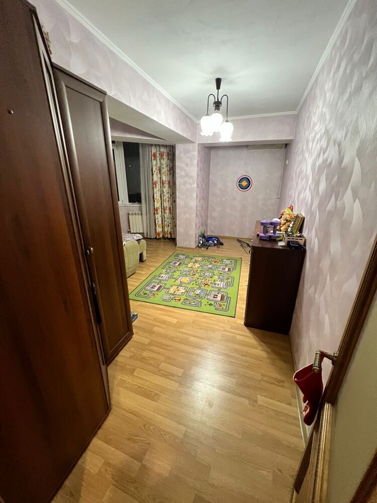 2-к. квартира 72 кв.м, 4/6