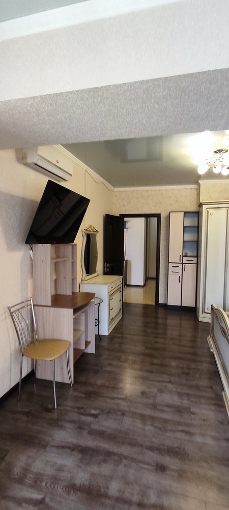1-к. квартира 50.2 кв.м, 4/5