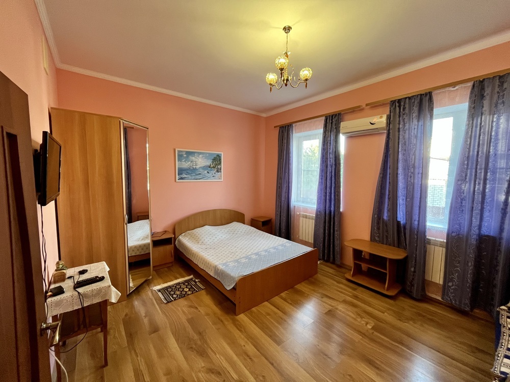Дом 192 кв.м на участке 2 сот