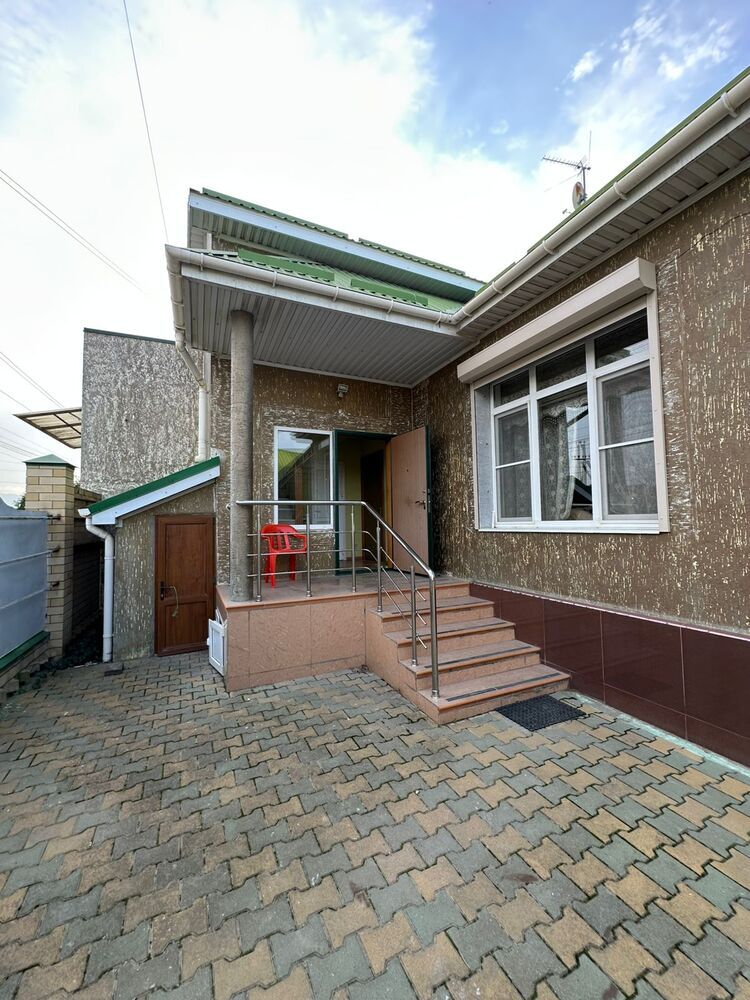 Дом 273 кв.м на участке 5 сот