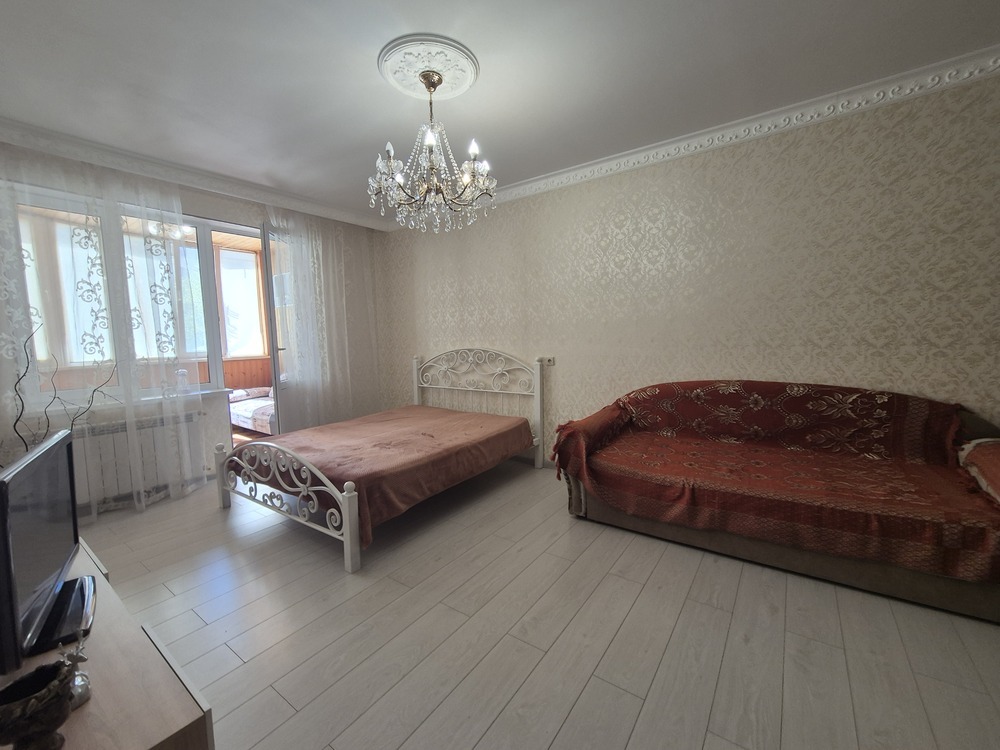 1-к. квартира 54.1 кв.м, 2/10