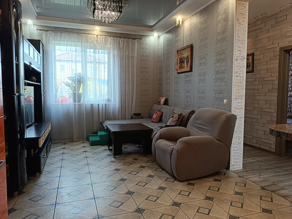 Дом 160 кв.м на участке 6 сот