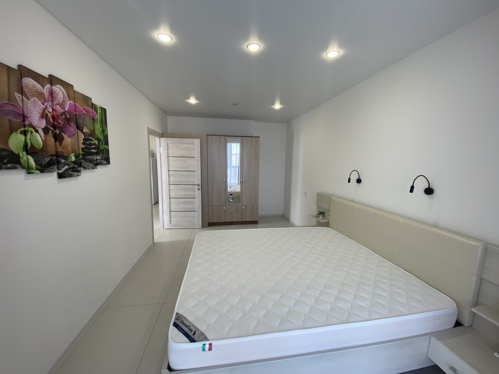 1-к. квартира 57 кв.м, 9/9
