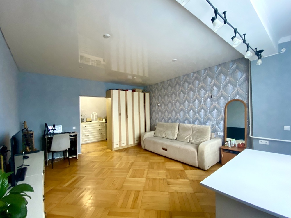 2-к. квартира 56 кв.м, 6/7