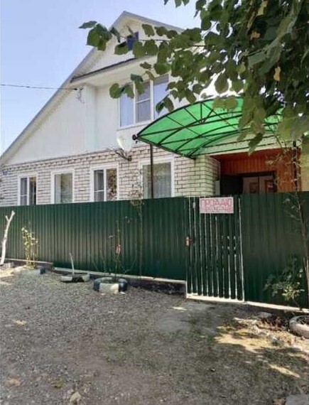 Дом 218.6 кв.м на участке 7 сот