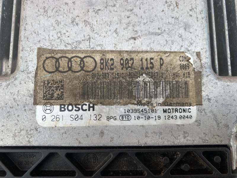 Блок управления двигателем на Audi A4 B8 2.0 CDN 2011-2015г.\nОригинал. \nВ отличном состоянии. \nБез дефектов. \nКонтрактная запчасть из Японии. \nБез пробега по РФ. \nОтправим в регионы ТК.
