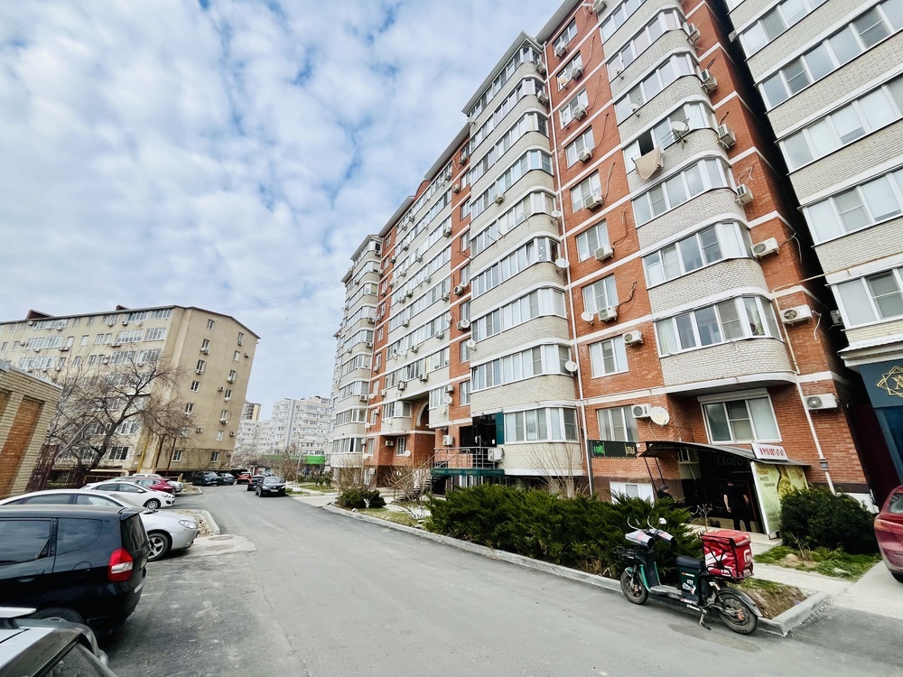 2-к. квартира 76.3 кв.м, 5/10