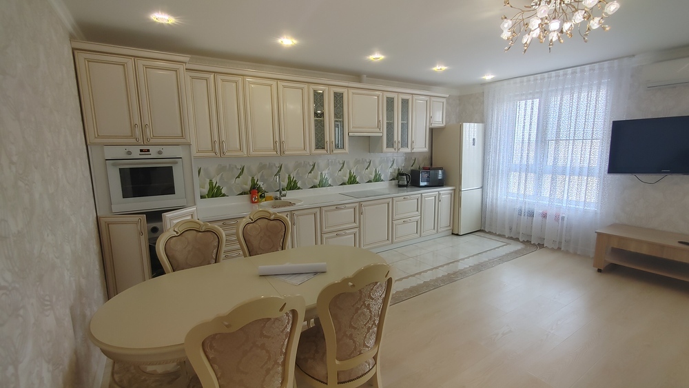 2-к. квартира 85 кв.м, 3/8