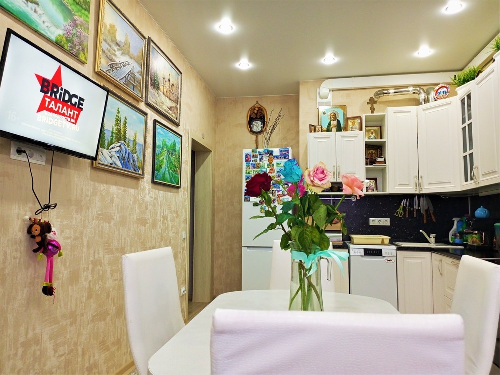 2-к. квартира 52 кв.м, 10/16