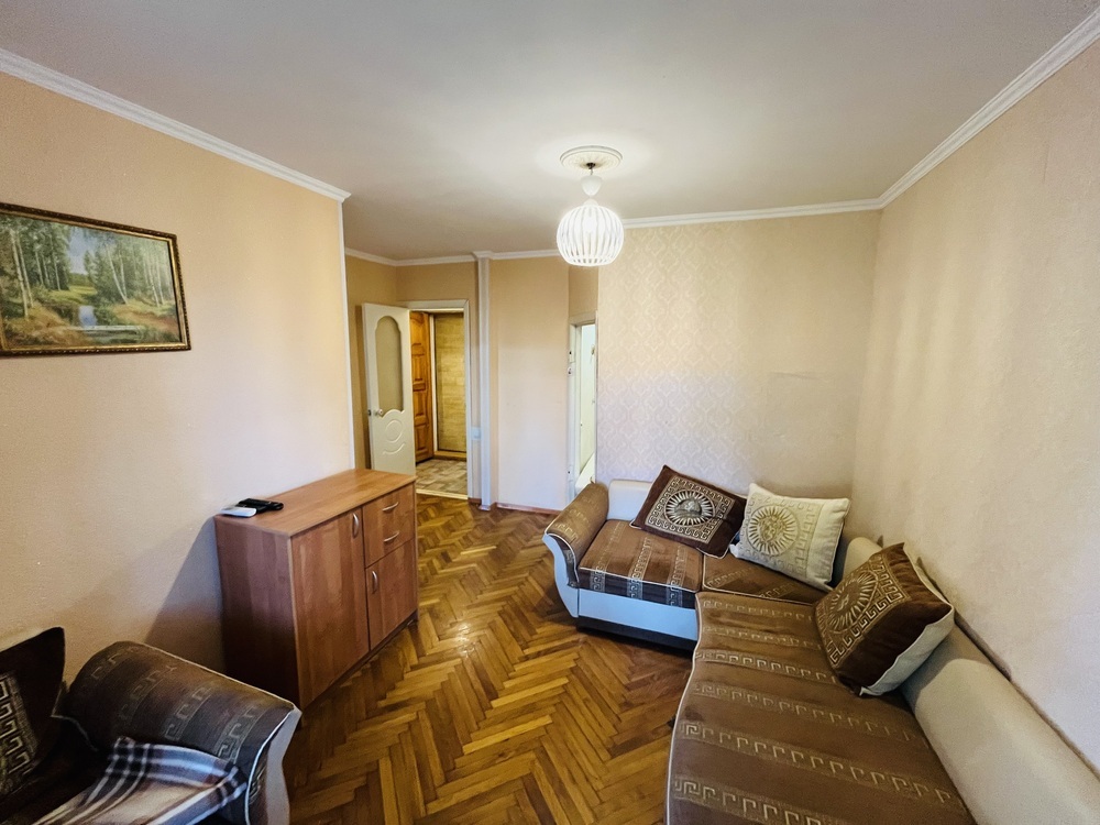 1-к. квартира 30 кв.м, 2/4